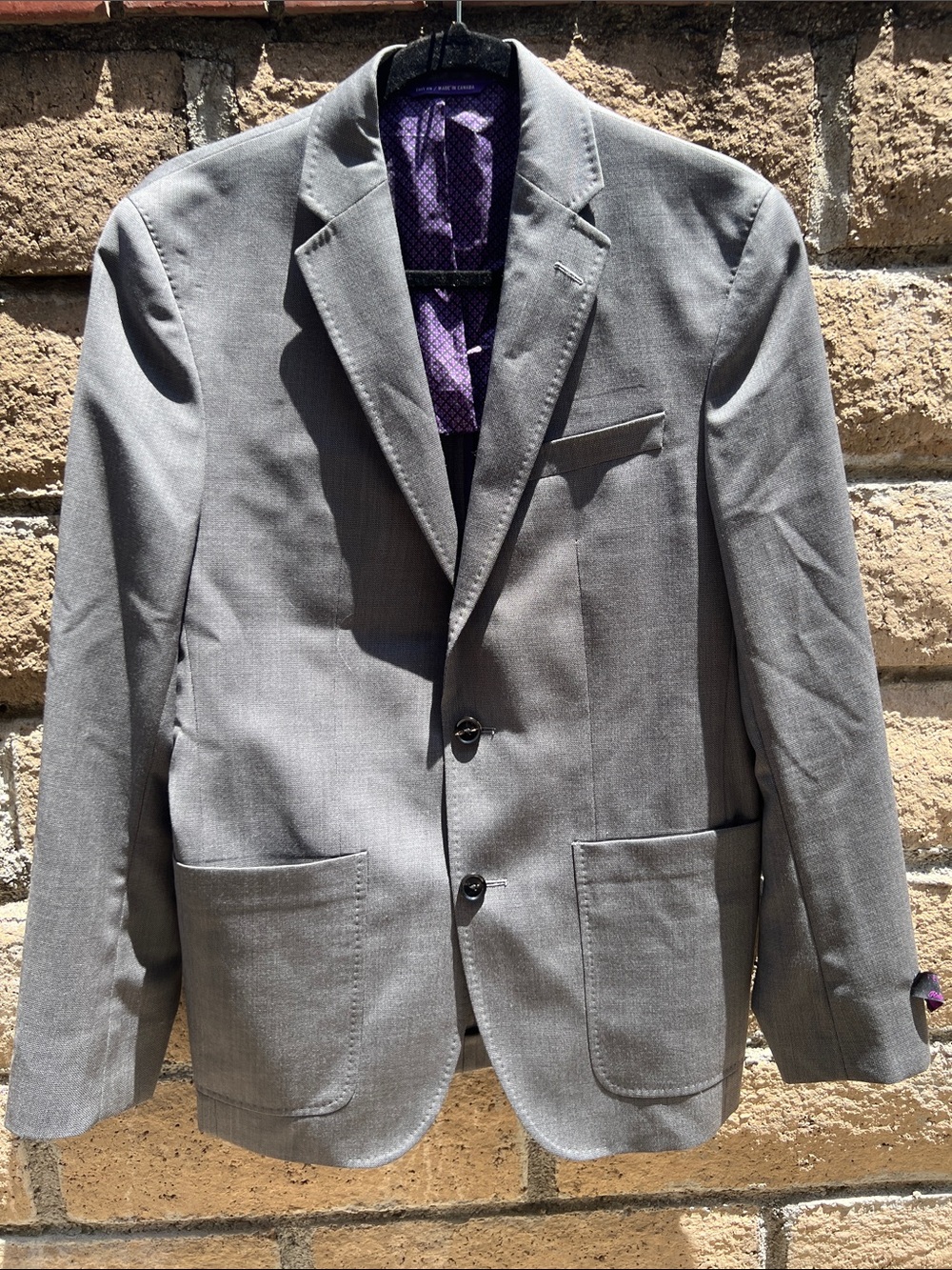 Ted Baker Gray Sport Coat with Purple Patterned Lining 100%‎ wool size 38R